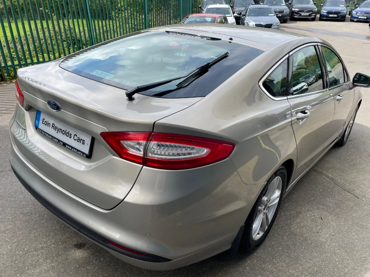 Ford Mondeo ZETEC 2.0 TDCI 150PS AUTO LOW KMS! - Image 4