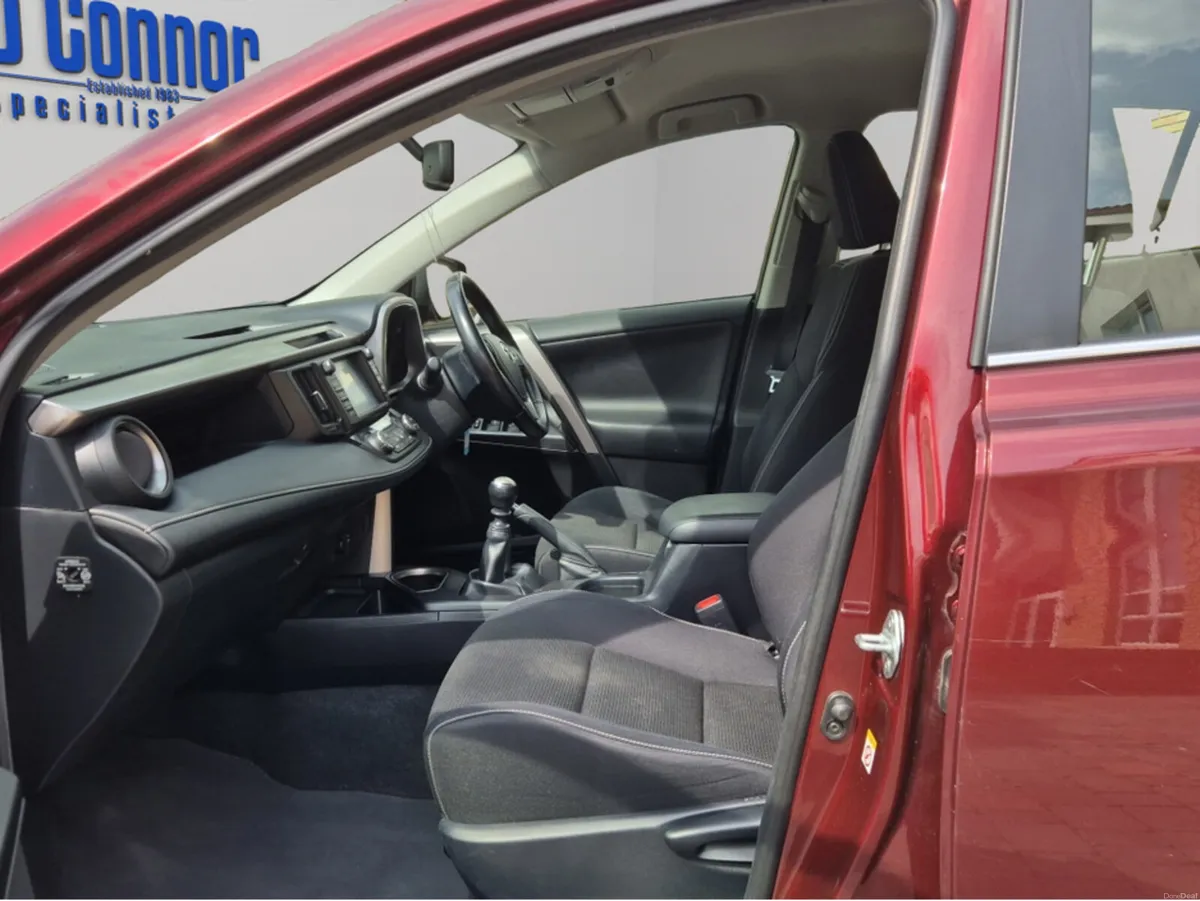 Toyota RAV4 **** RESERVED **** RAV4 2.0 D-4D LUNA - Image 4