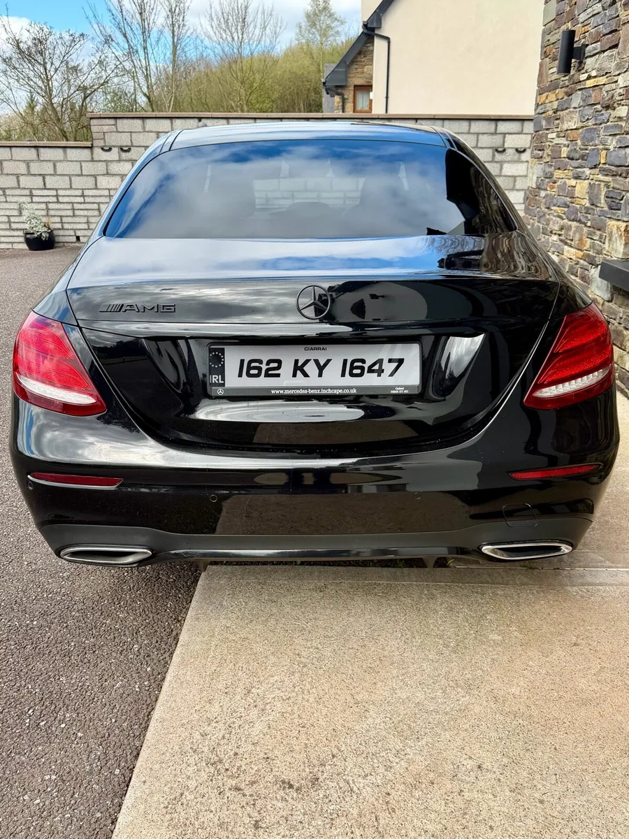 Mercedes E220 AMG Premium Edition - Image 4