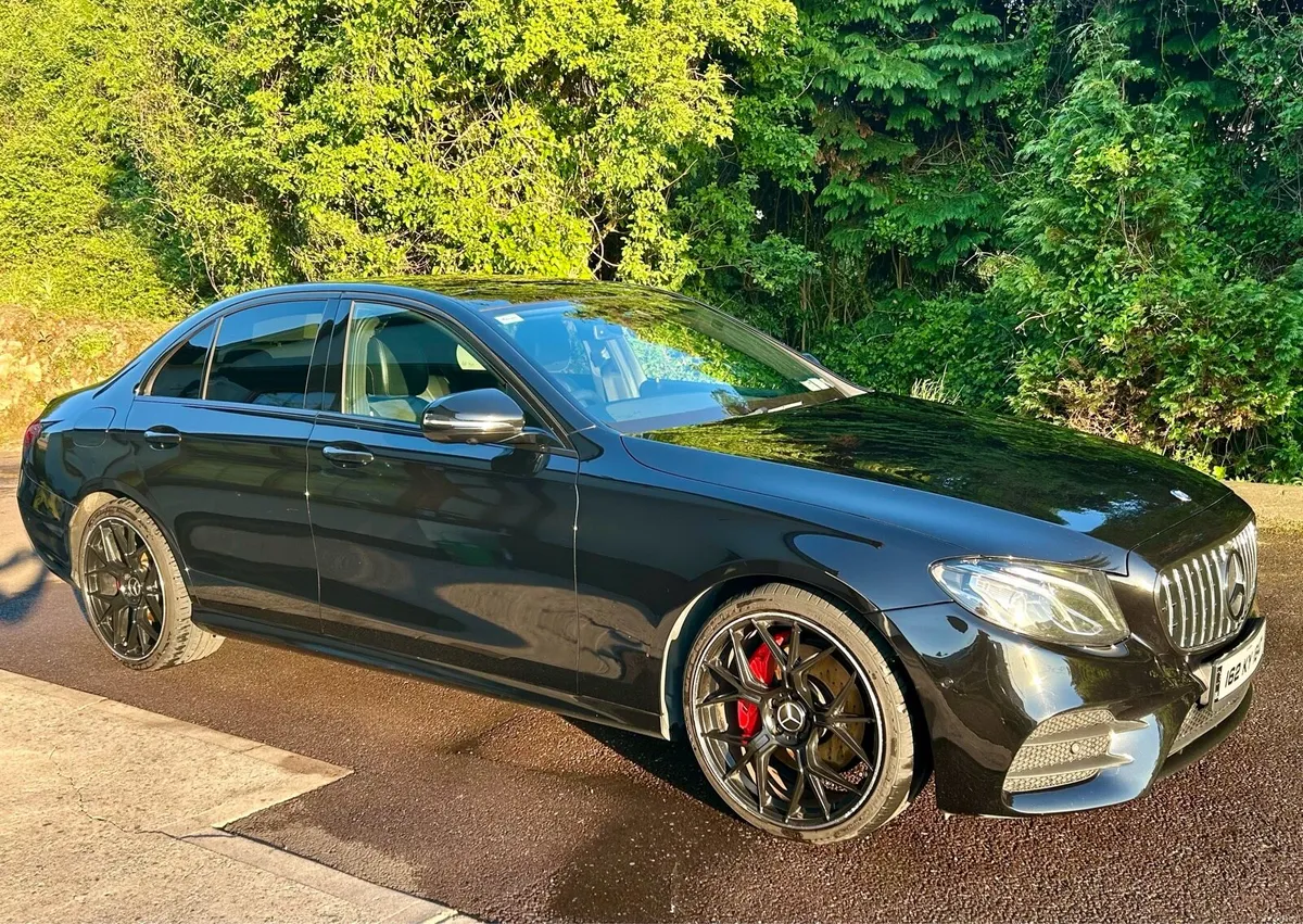 Mercedes E220 AMG Premium Plus Edition - Image 2