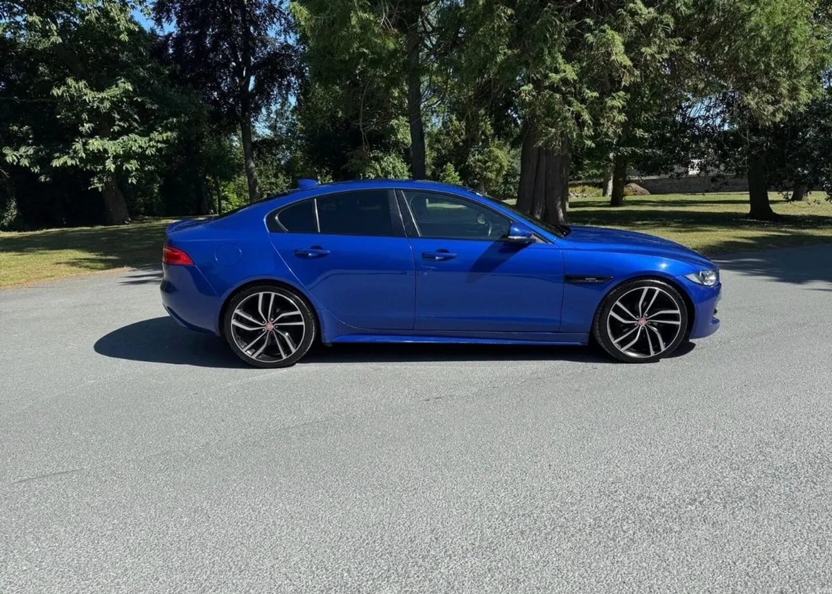 Jaguar XE 2017 - Image 4