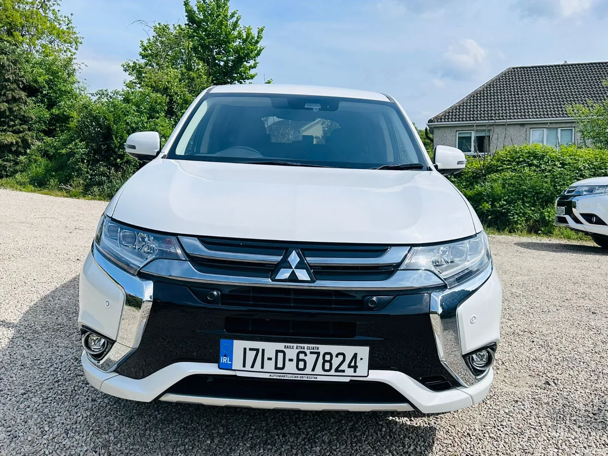 Mitsubishi Outlander 2017 Plug In Hybrid - Image 2