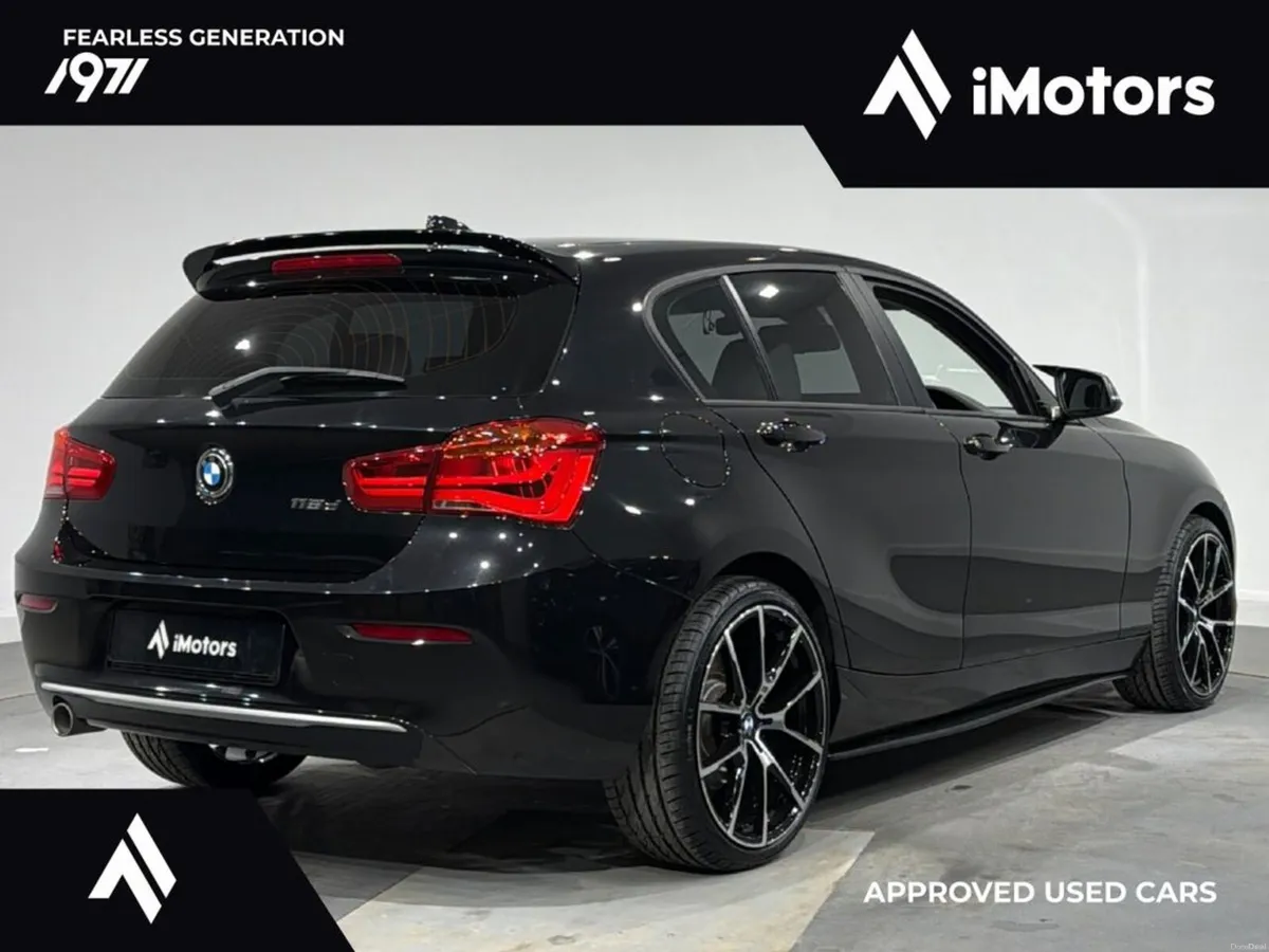 BMW 1-Series M-PERFORMANCE STYLING LOW MILEAGE AUT - Image 3