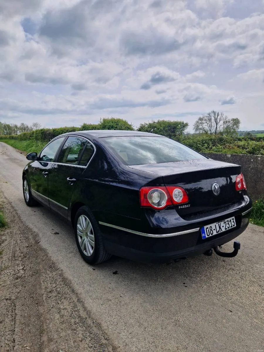 Volkswagen Passat 2008 - Image 3