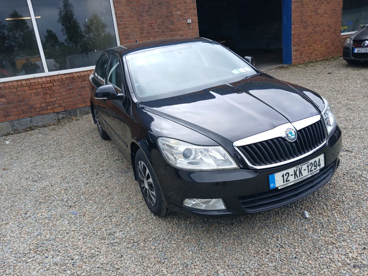 Skoda Octavia 2012 - Image 2