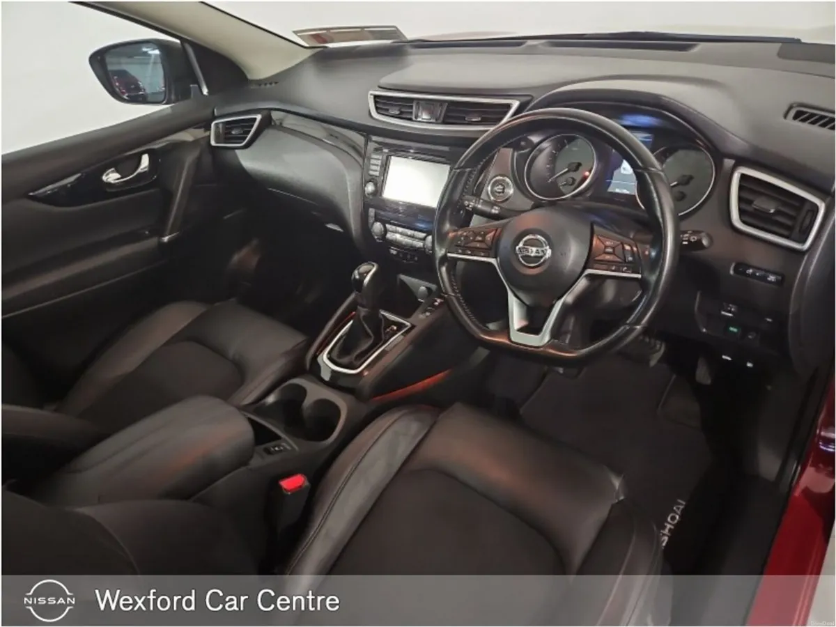 Nissan Qashqai 1.3 PET SVE DCT Auto - Image 3