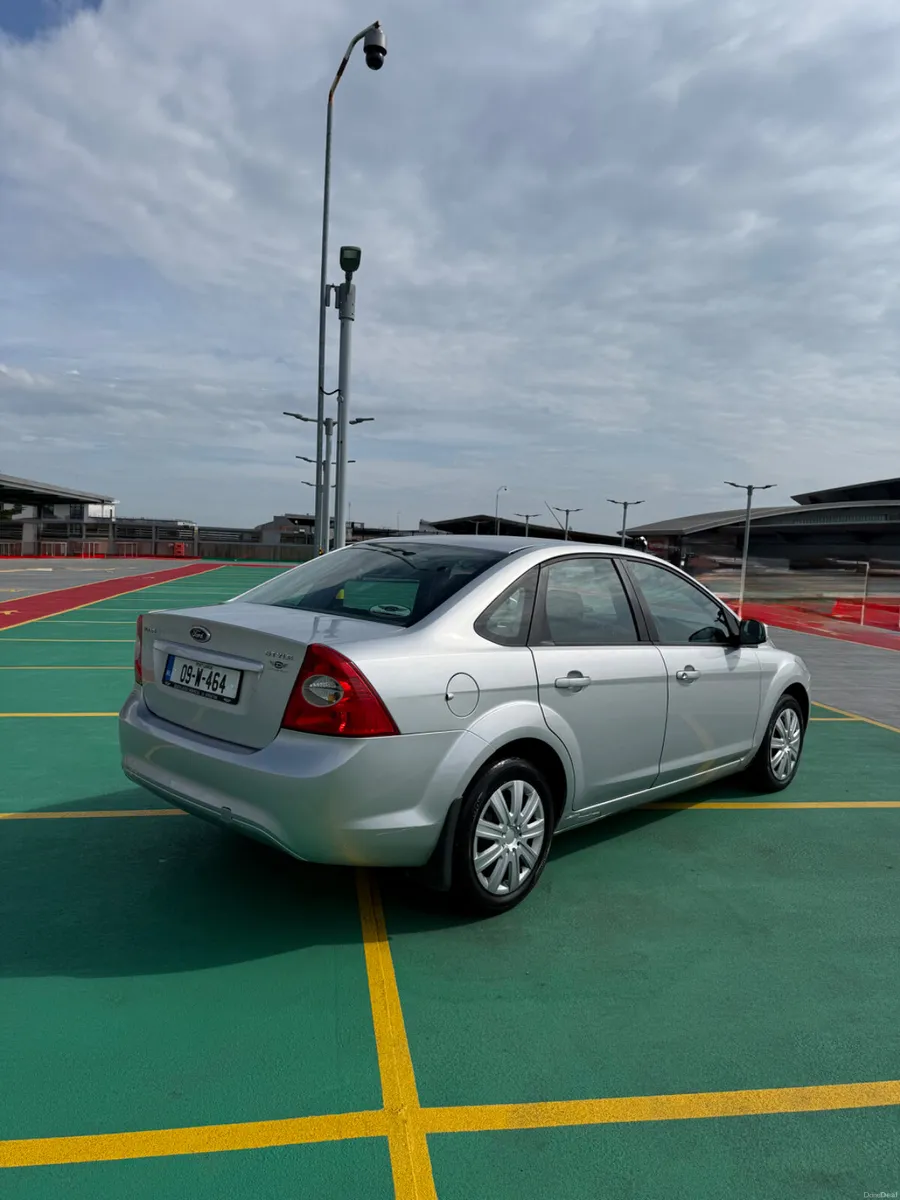 09 Ford Focus 1.4 Petrol - STYLE MODEL - Image 6