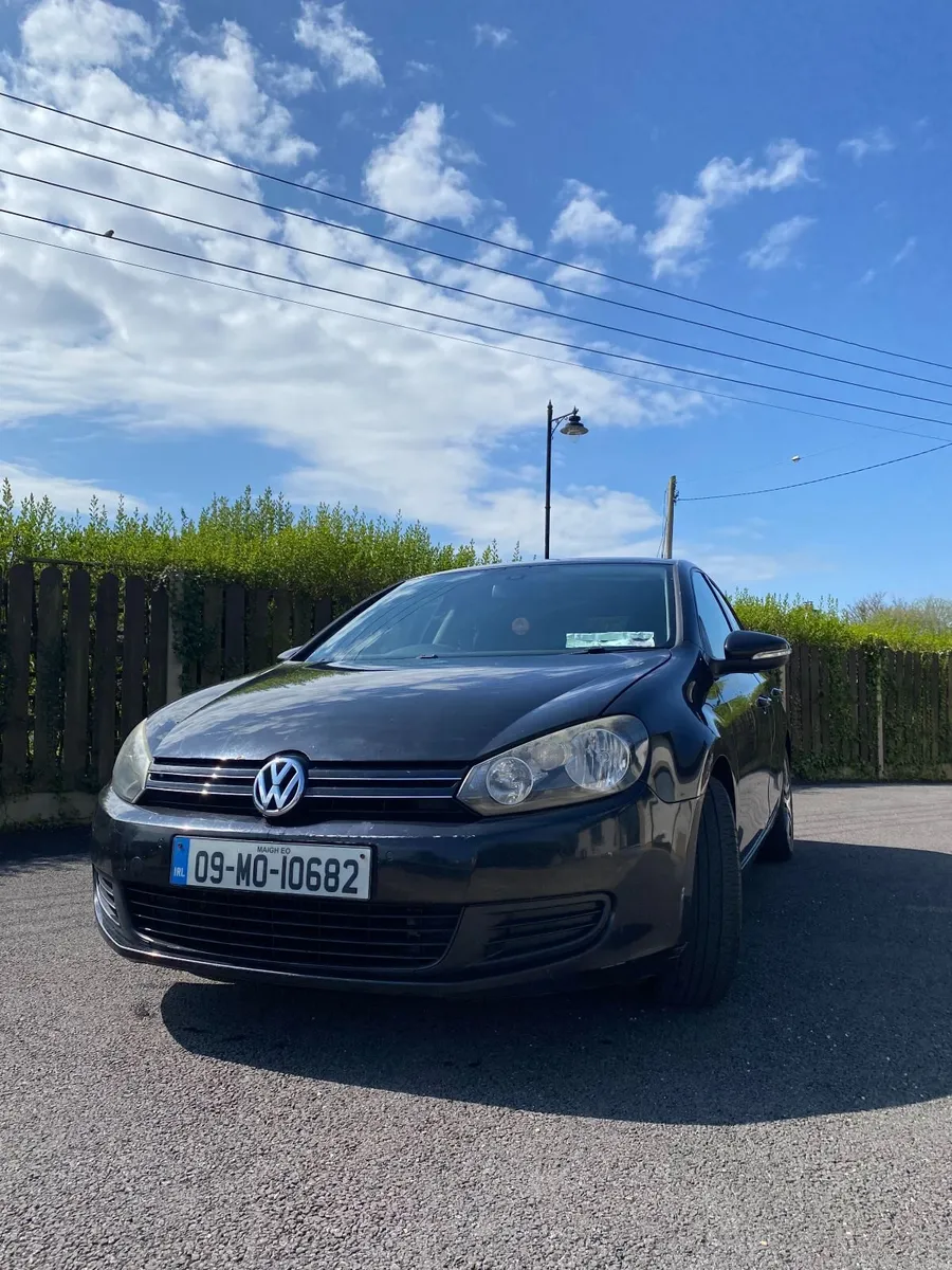 VOLKSWAGEN GOLF 2.0 TDI SE 110PS 5DR GT BLUEMOTION - Image 2