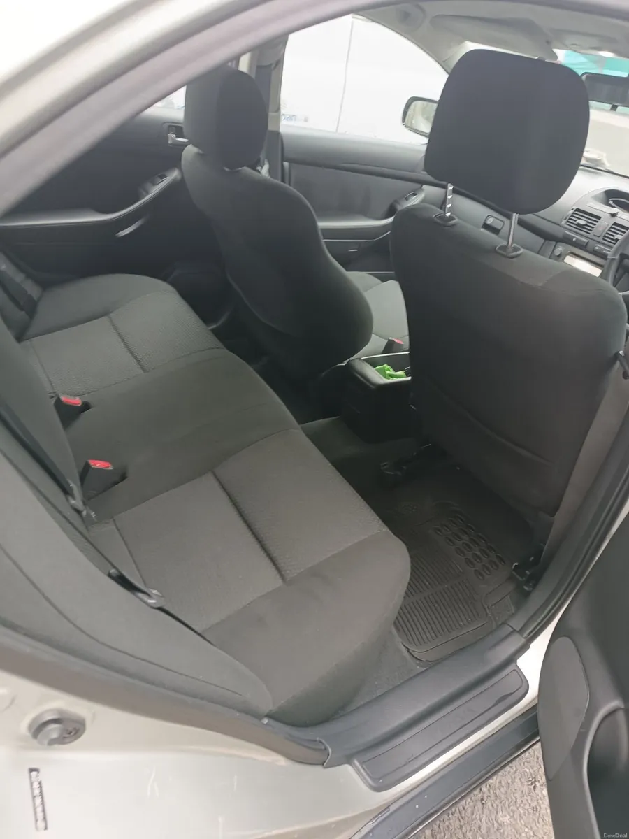 Toyota Avensis 2006 - Image 1