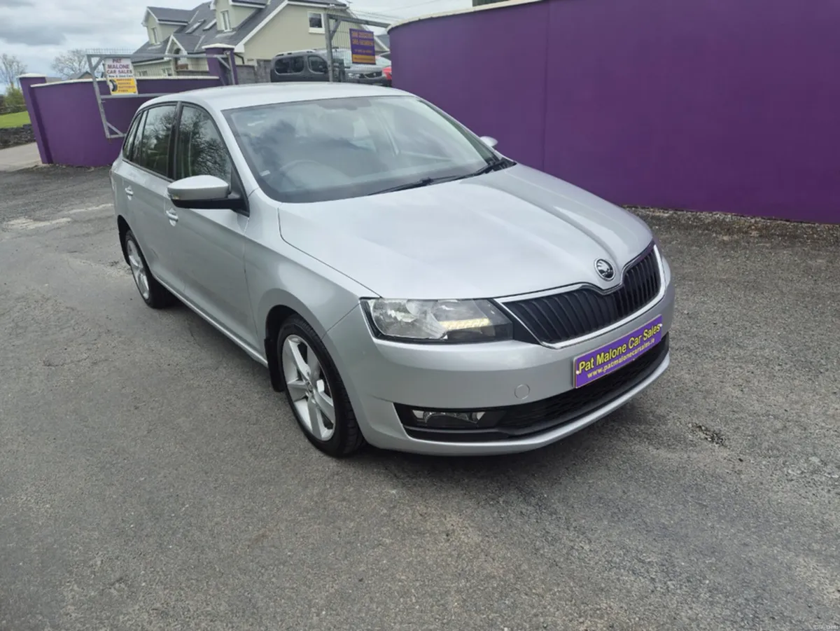 Skoda Rapid SPACEBACK SE TECH T TSI - Image 3