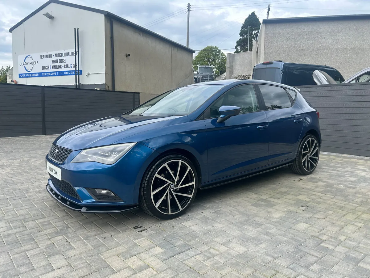 13(2) SEAT LEON 1.6 TDI LOW MILES 1 OWNER FROM NEW - Image 3