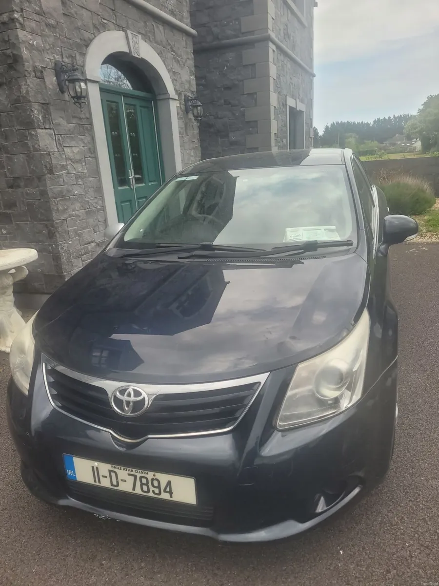 Toyota Avensis 2011 - Image 1