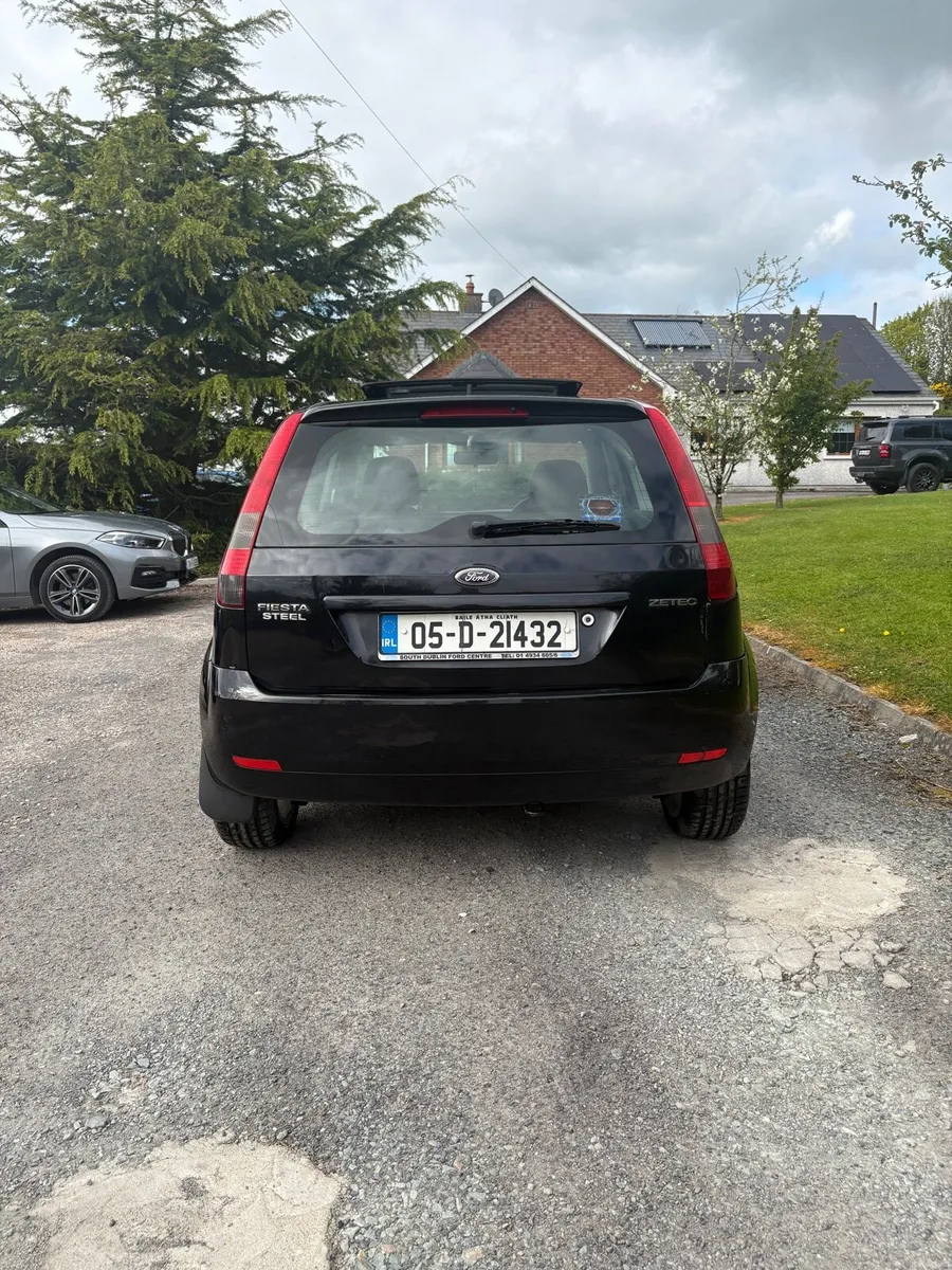 Ford Fiesta Zetec - Image 3
