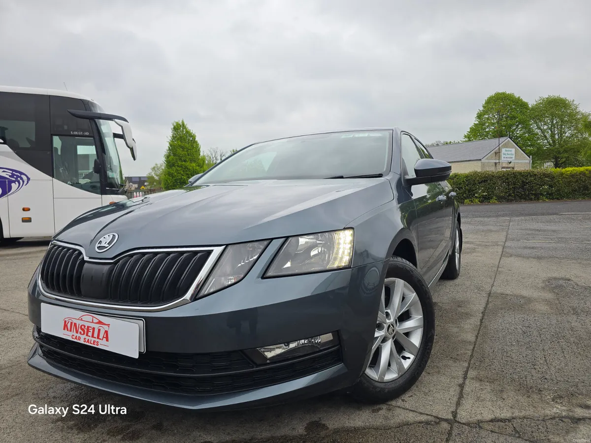 Skoda Octavia 1.6 tdi Ambition  2018 - Image 1
