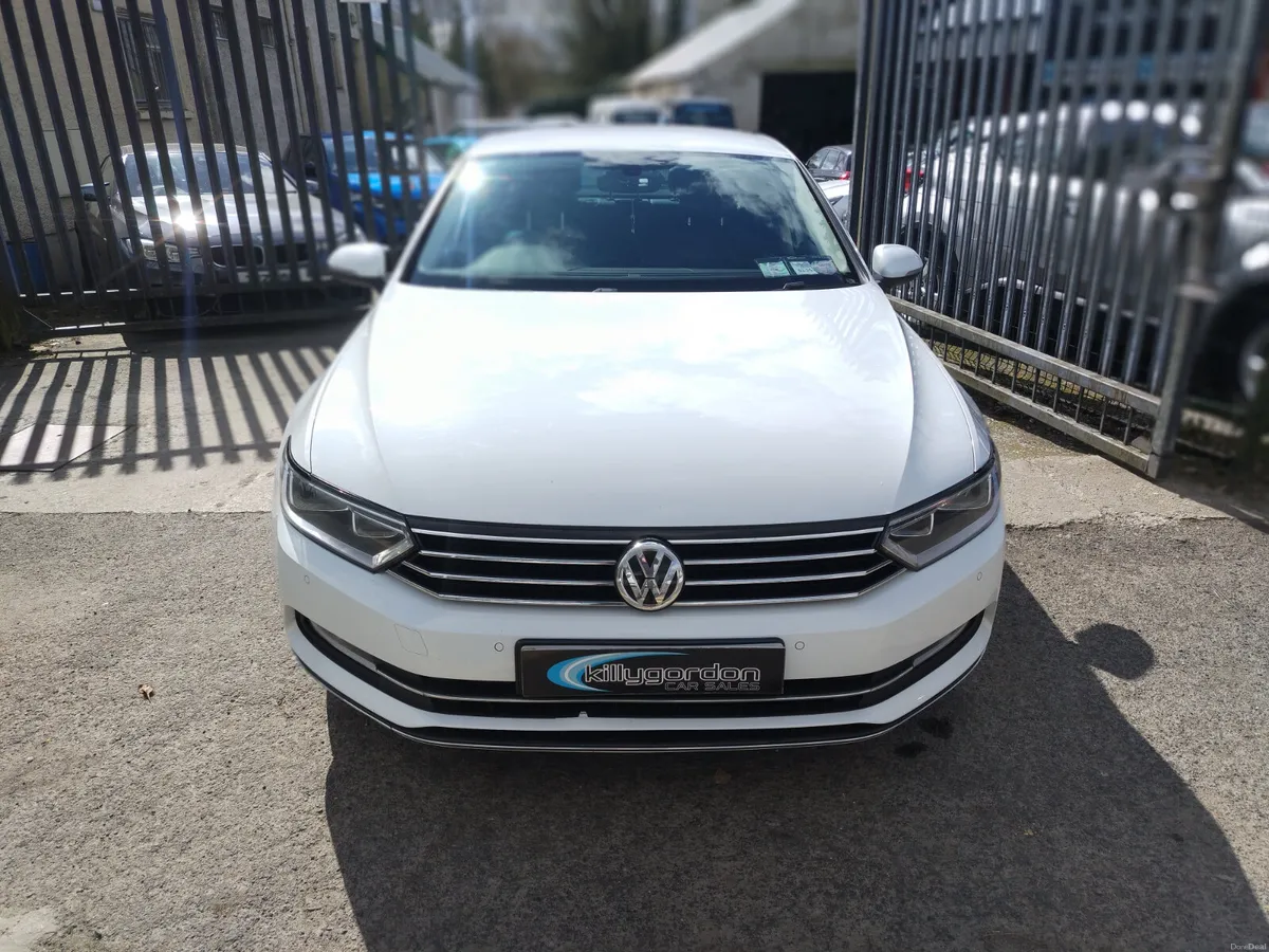 Volkswagen Passat 2016 - Image 1