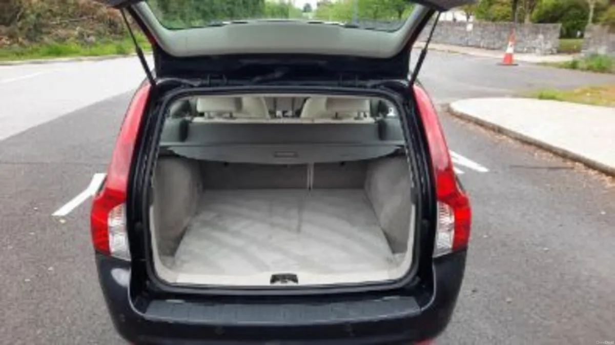 Volvo V50 2012 - Image 3