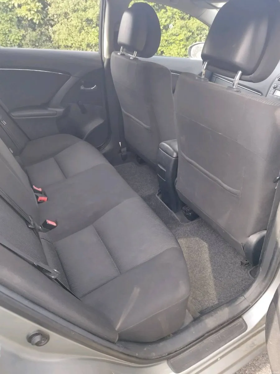 Car - Image 2