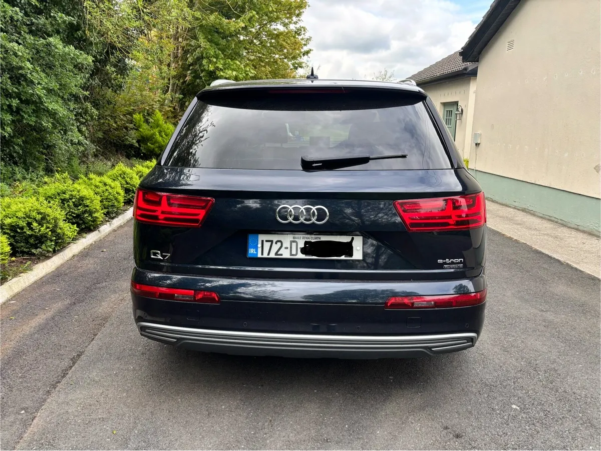 Audi Q7 - Image 4