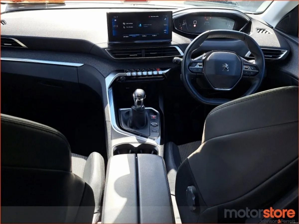 Peugeot 5008 1.5 BlueHDi 130bhp Allure - Image 4