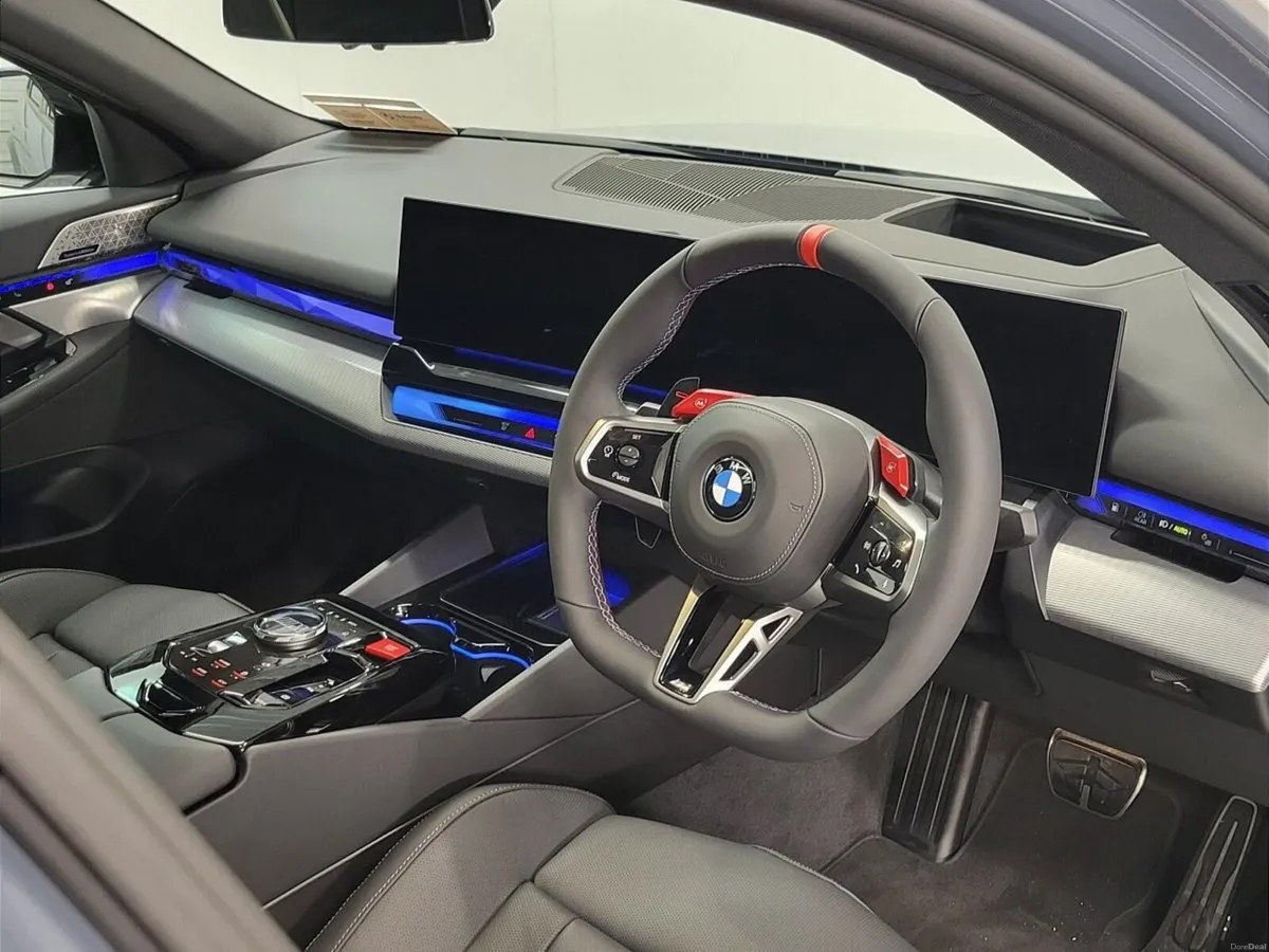 BMW M5 4.4 - Image 6