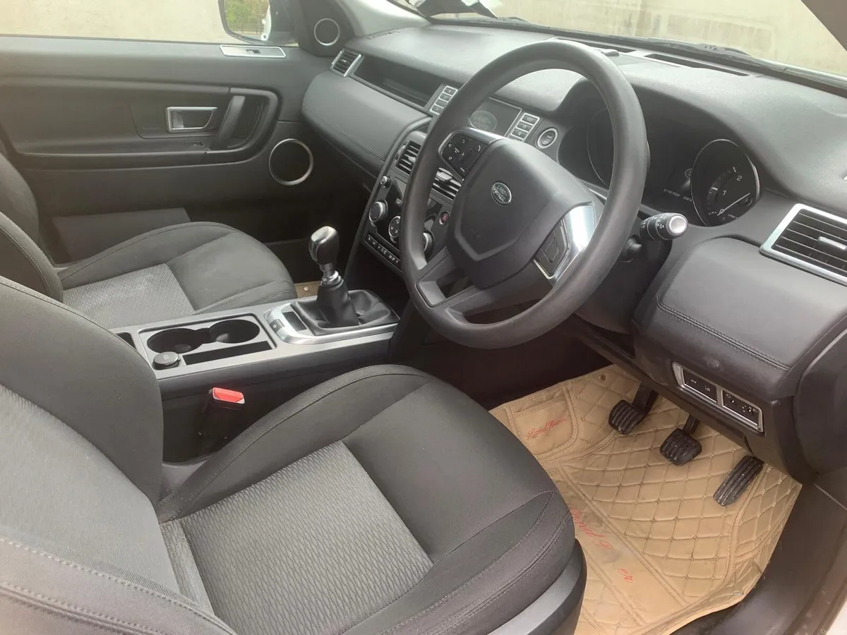 Land Rover Discovery Sport MY16 Sport 2.0 7 Seater - Image 3