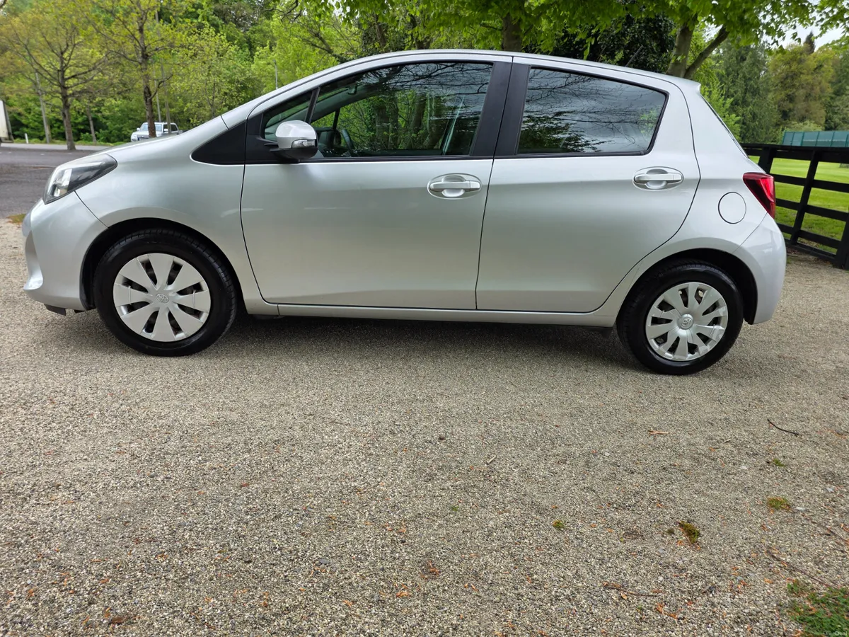 2015 TOYOTA YARIS 1.0 PETROL ( LOW KM ) - Image 4