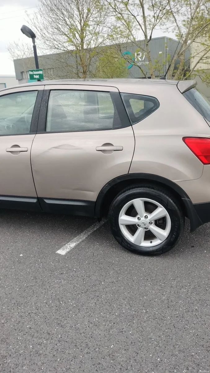 Nissan Qashqai 2010 - Image 4