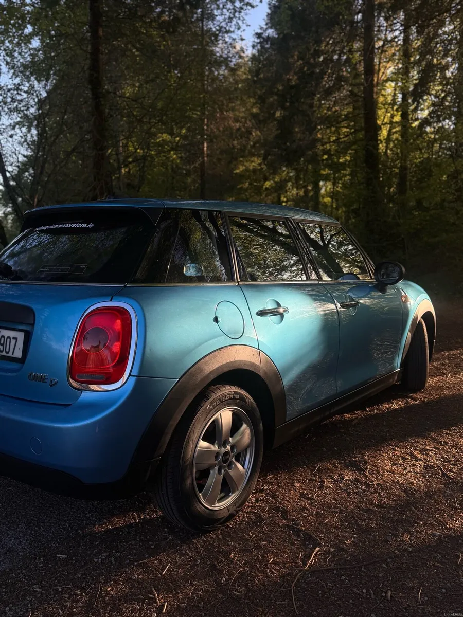 Mini Cooper One 1.5 Diesel | Electric Blue - Image 4