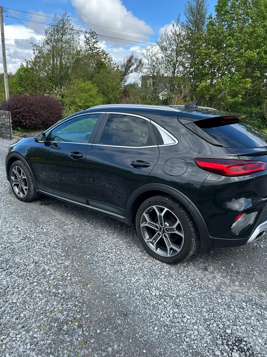 Kia Xceed hybrid - Image 2