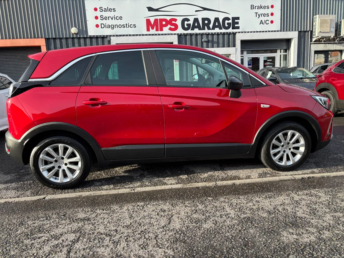 2022 Opel Crossland X ELITE 1.2 (PS) 5 Speed - Image 1
