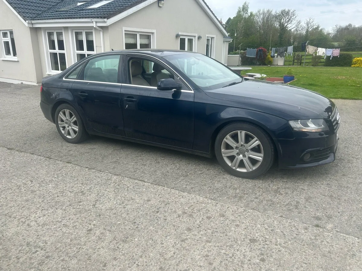 2011 Audi A4 2.0TDIE 136PS TECHNIK 4DR - Image 2