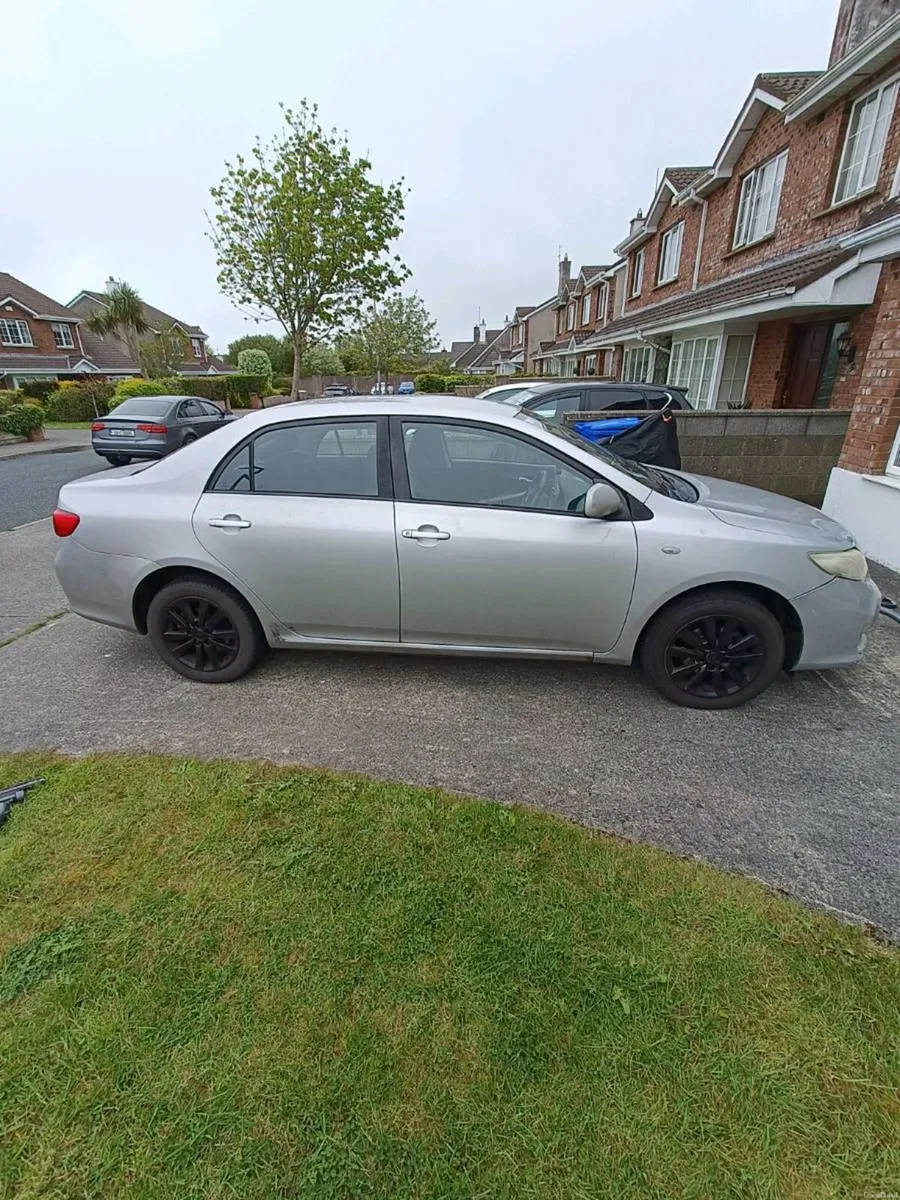 Toyota Corolla 2010 1.4 Manual - Image 2