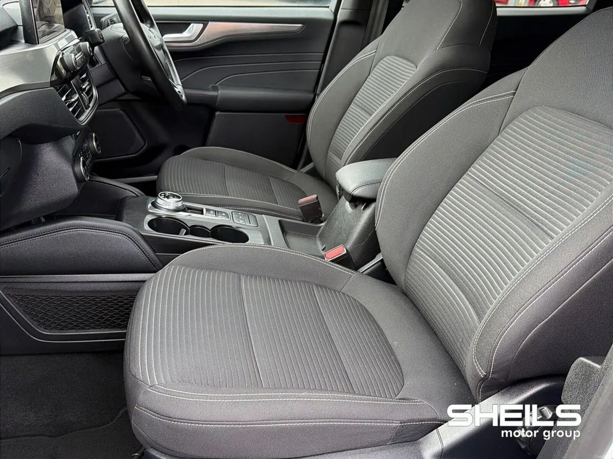 Ford Kuga Automatic 2.5 Plug-in Hybrid Titanium - Image 5
