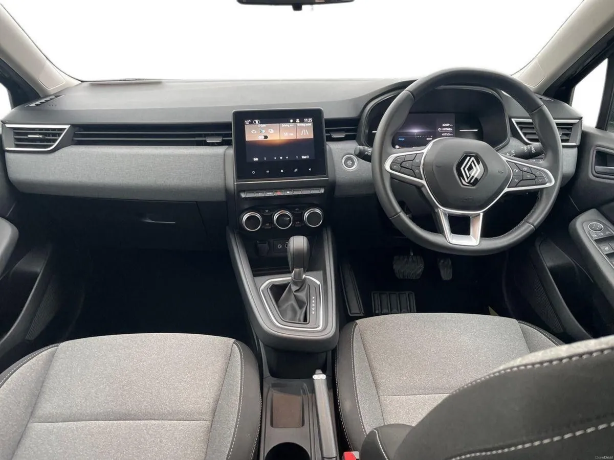 Renault Clio E-TECH Hybrid 145 Auto DFull Evolutio - Image 2