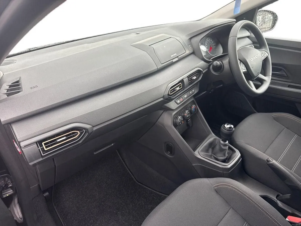 Dacia Sandero Stepway STEPWAY Essential TCe 90 GSR - Image 5