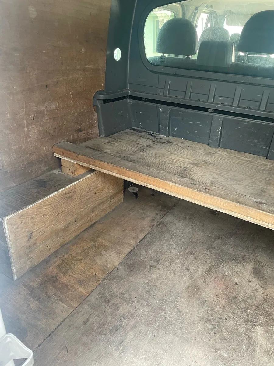 Crew Cab transit van - Image 4