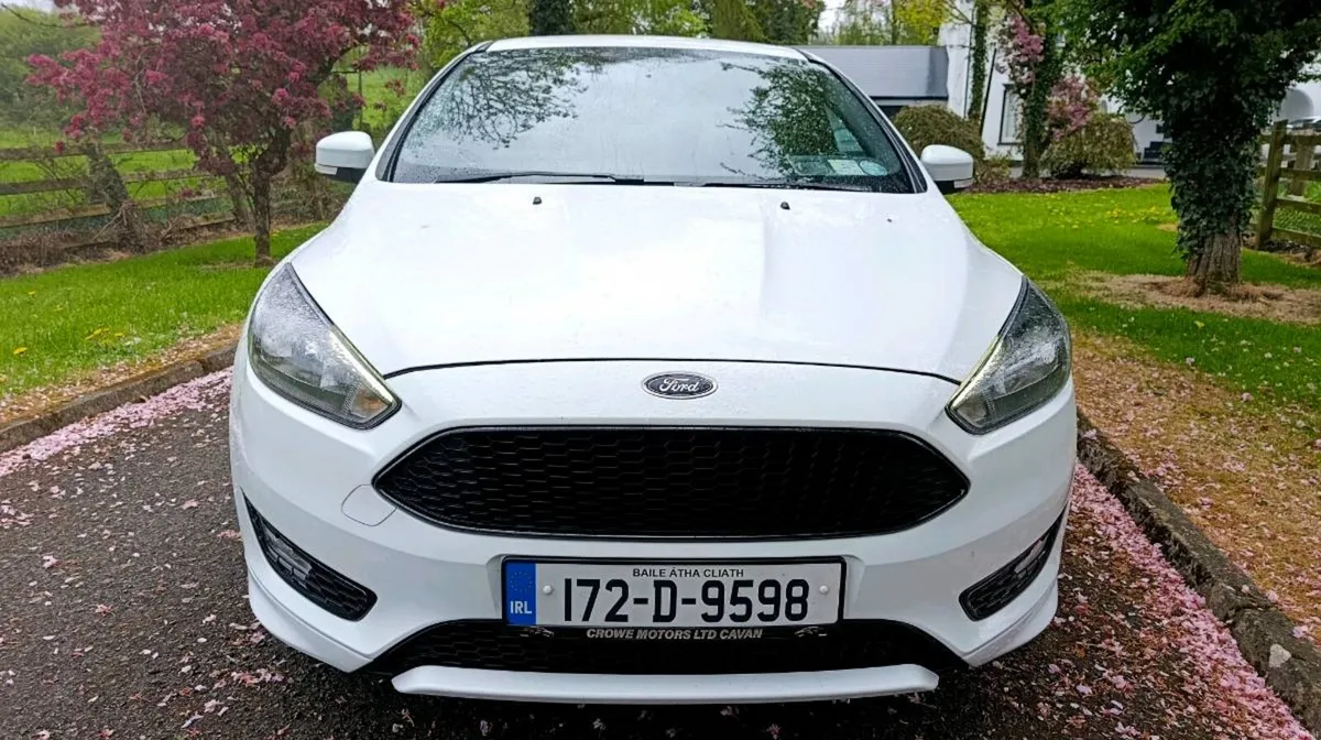 2017 Ford Focus Stline Diesel Low Kms - Image 4