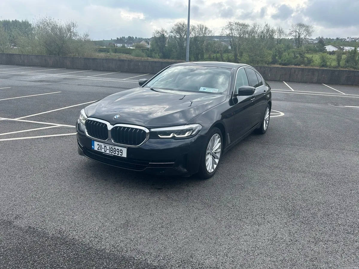 BMW 5 Series - Image 2