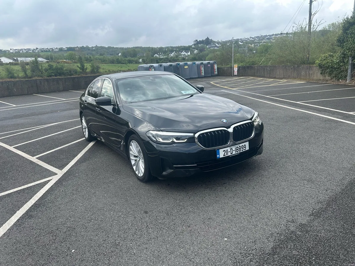 BMW 5 Series - Image 4