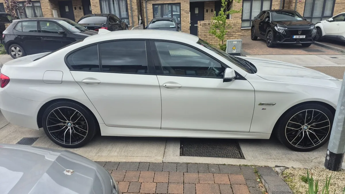 BMW 5-Series 2014 - Image 1