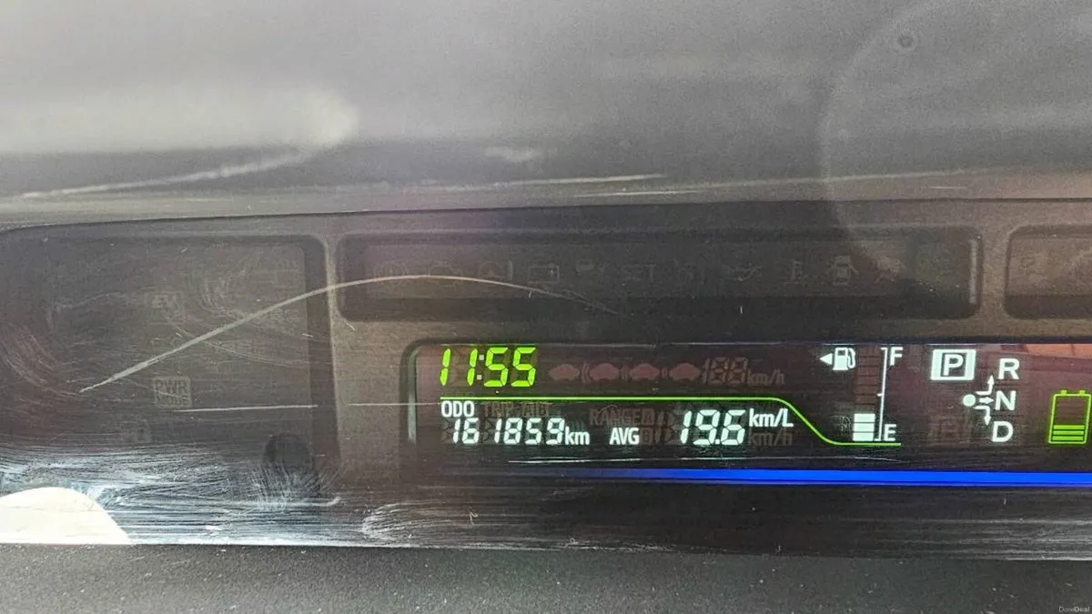 Toyota Prius - Image 3