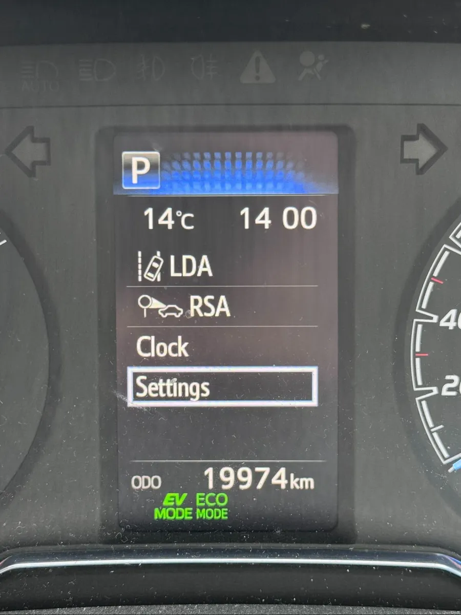 2020 TOYOTA YARIS HYBRID Y20 (Auto – Low Kms) - Image 2