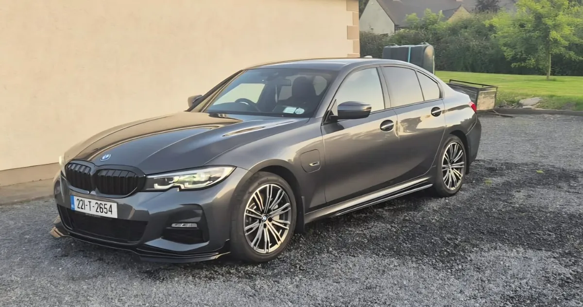 Bmw 330e 2022 M sport - Image 3