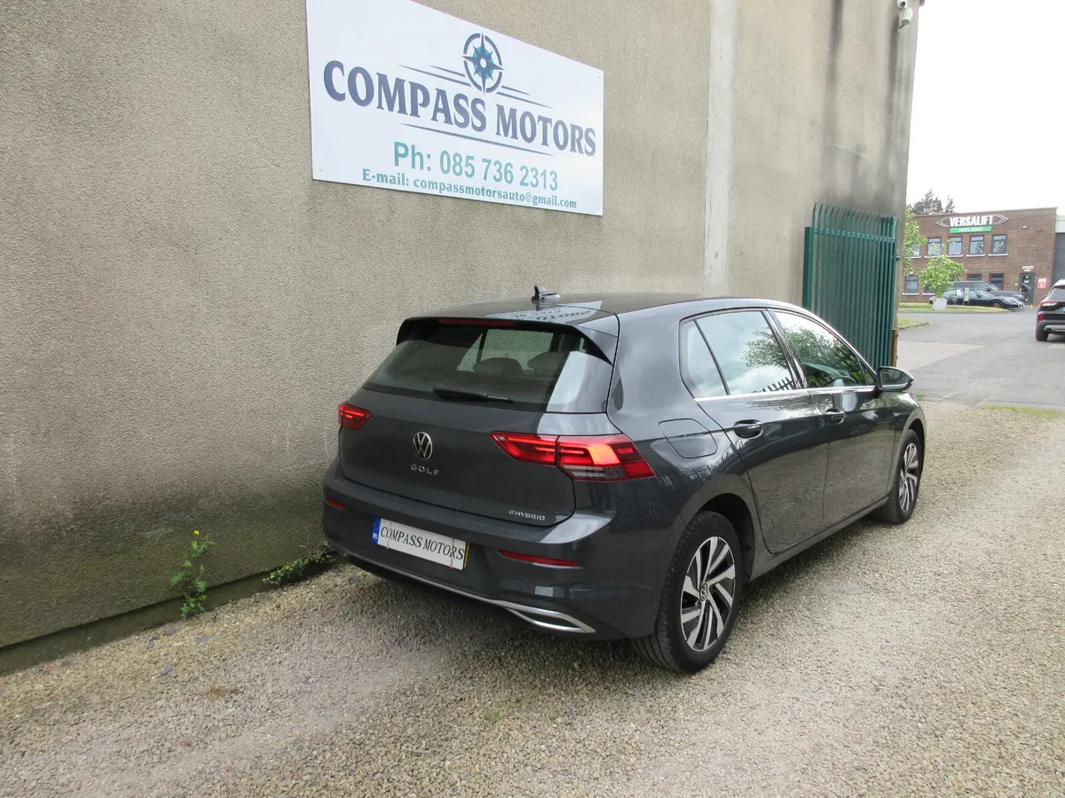 Volkswagen Golf 1.4 TSI E-HYBRID AUTOMATIC - Image 6