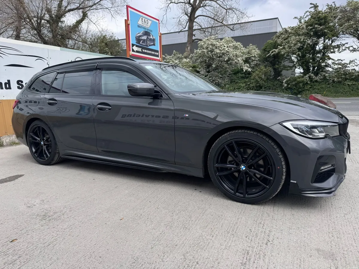 192 BMW 320D xDrive M-Sport ☆Extras☆ - Image 2