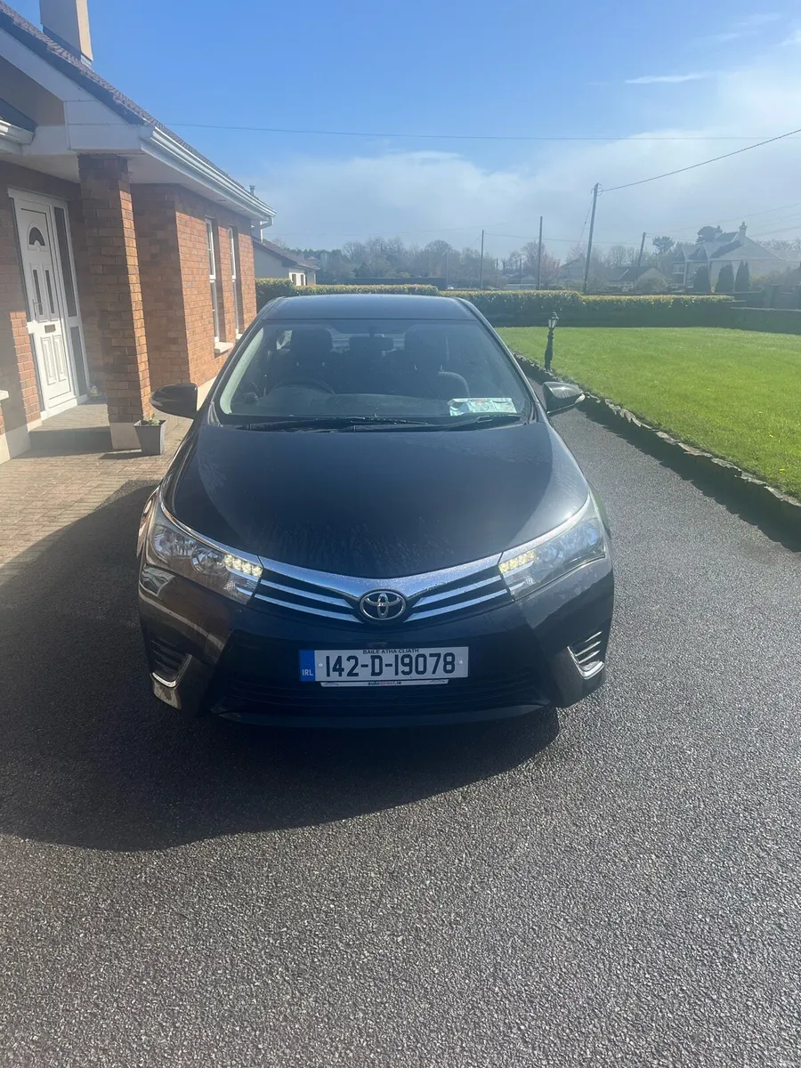 Toyota Corolla 2014 - Image 2