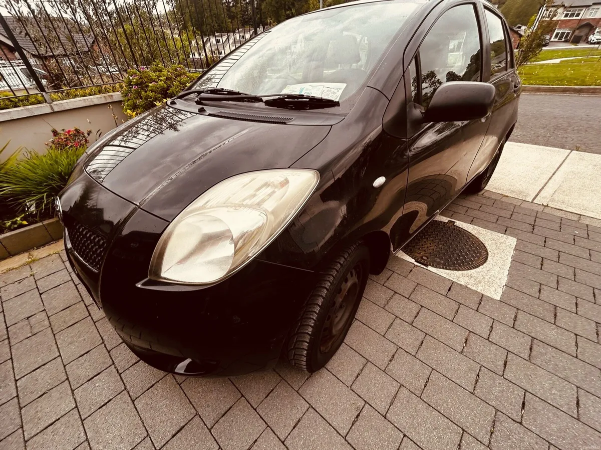 Toyota Yaris 2006 1ltr manual Irish car - Image 3