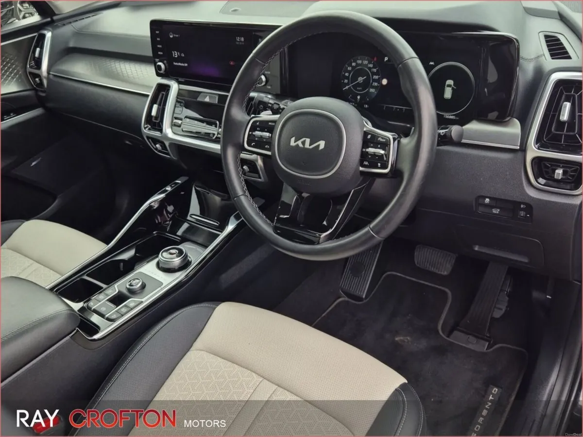 Kia Sorento 2.2 K4 4X2 Diesel 7 seats - Image 3