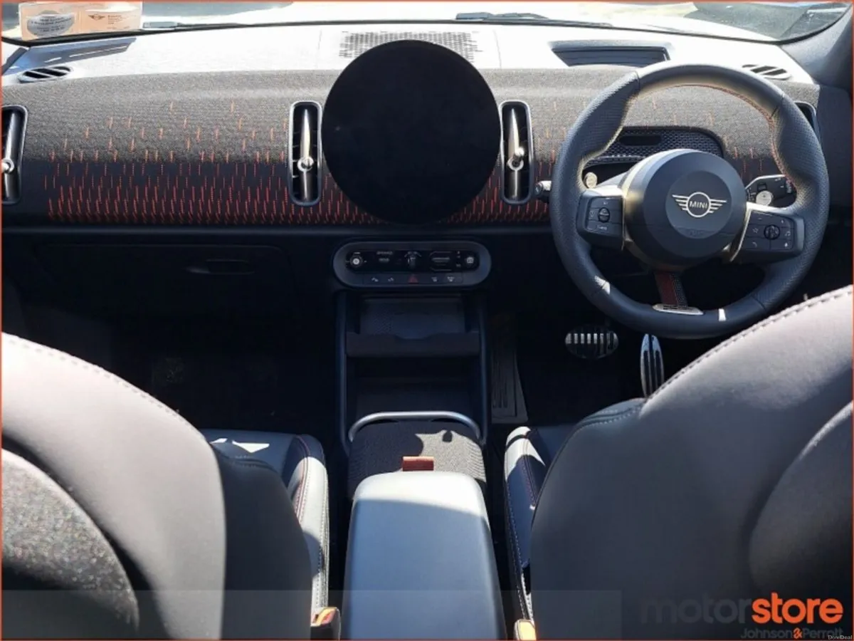 Mini Countryman ** JOHN COOPER WORKS** - Image 4