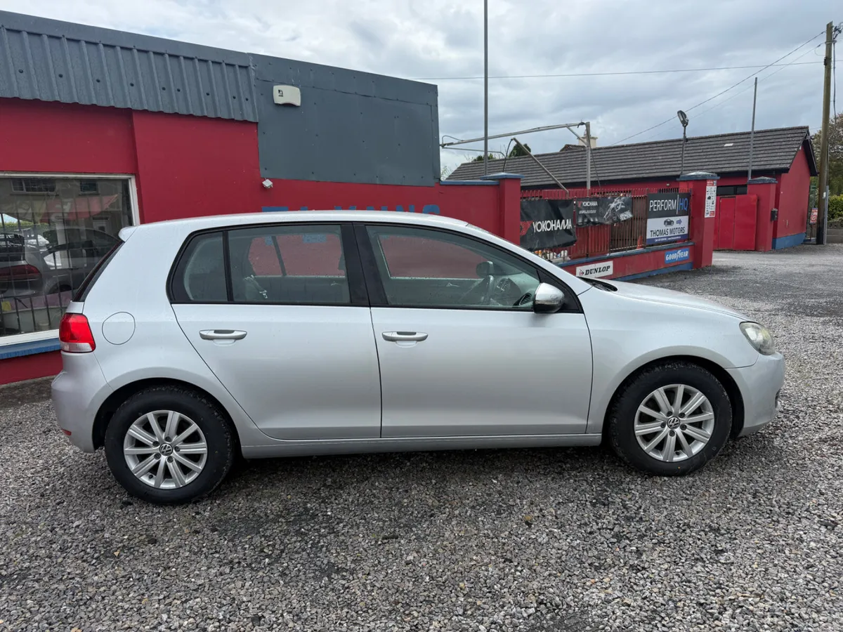 Volkswagen Golf 2012 Automatic 1.2 Petrol Low KMS - Image 3